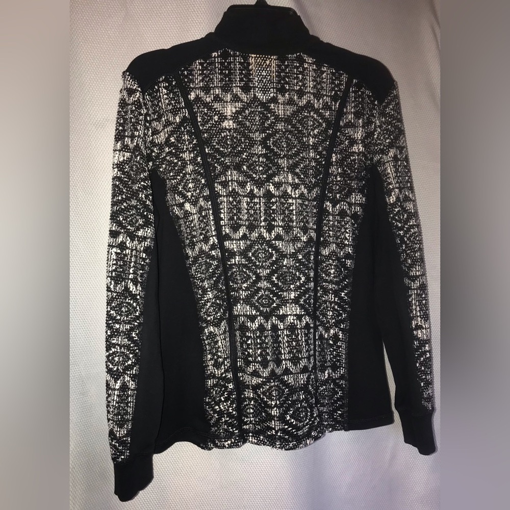 Ruby Rd, Zip-up Black Top, Women’s size large. - Picture 5 of 5